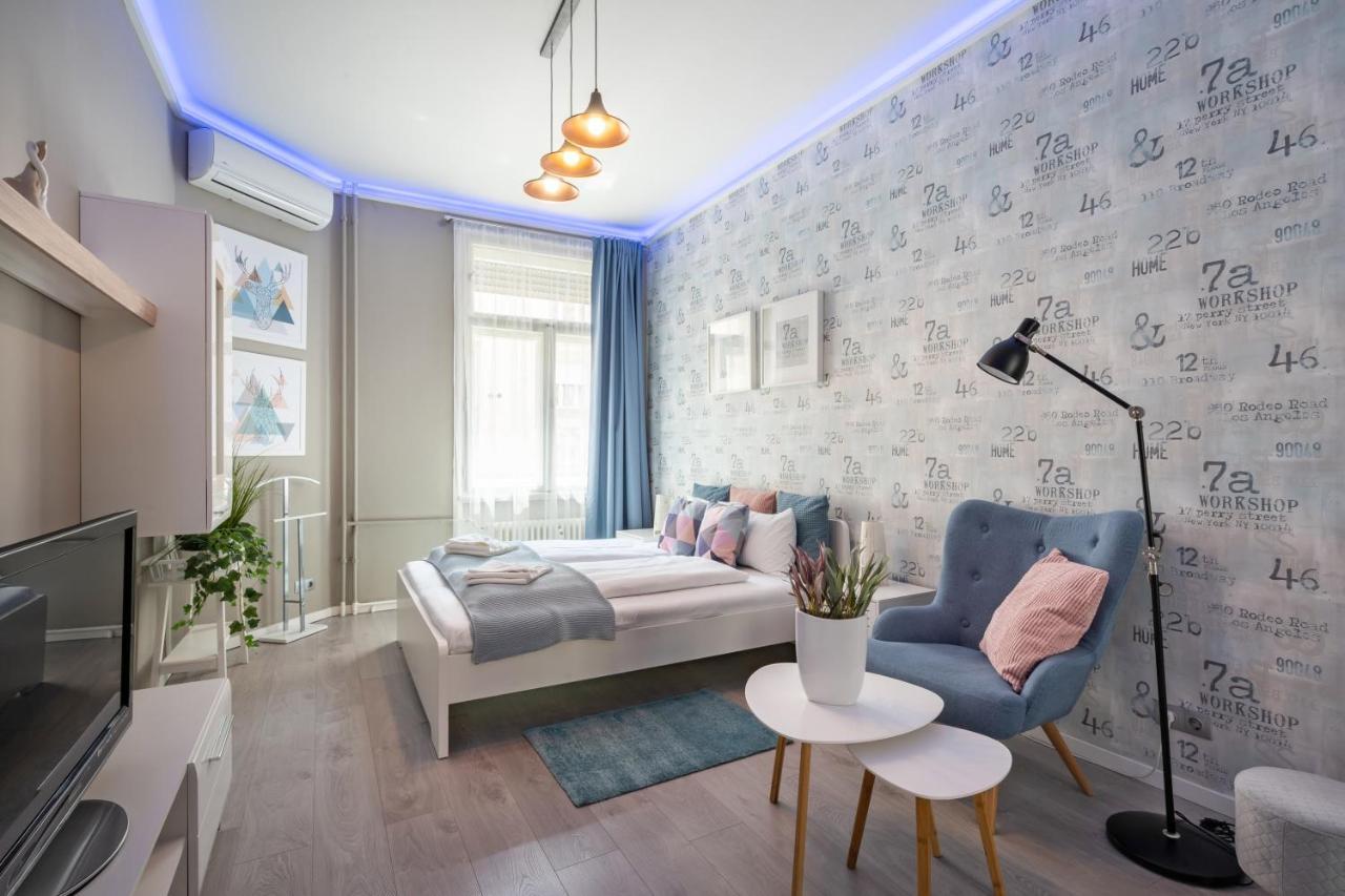 Bpr Chic Gem In The Heart Of The City Budapest Bagian luar foto