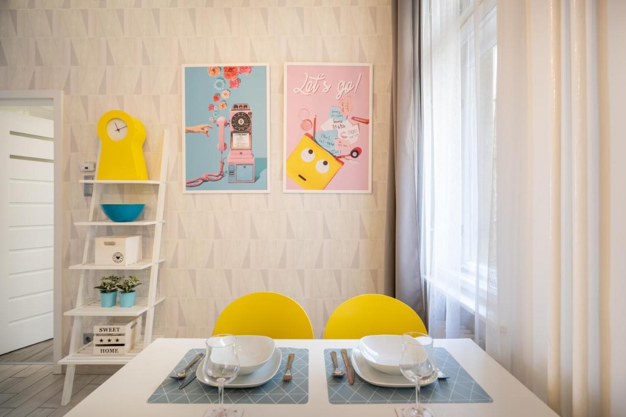 Bpr Chic Gem In The Heart Of The City Budapest Bagian luar foto